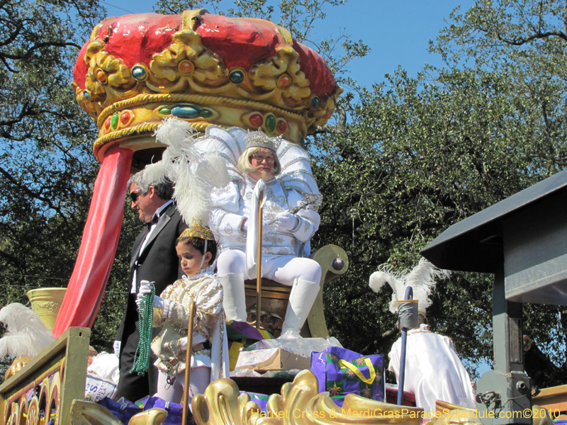 Krewe-of-Okeanos-2010-Mardi-Gras-New-Orleans-0425