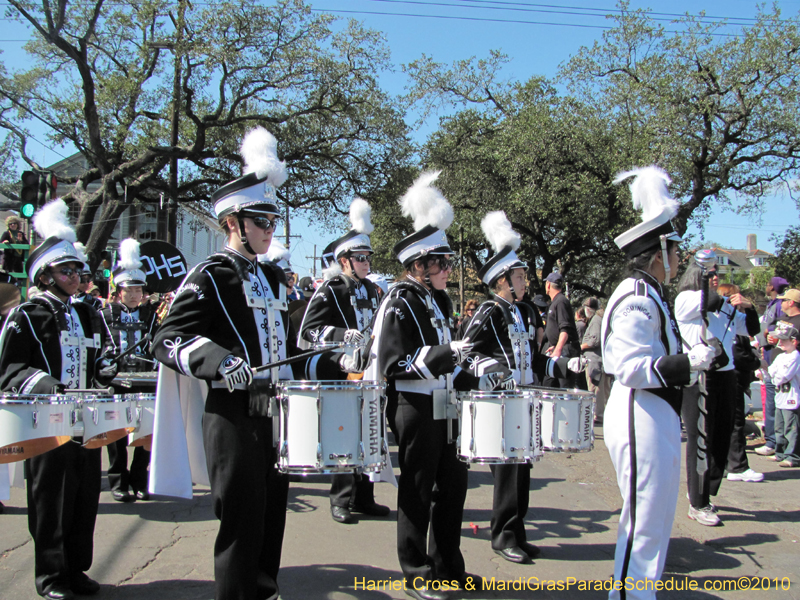 Krewe-of-Okeanos-2010-Mardi-Gras-New-Orleans-0435