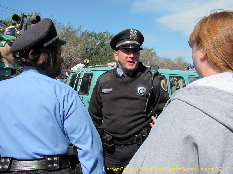 Krewe-of-Okeanos-2010-Mardi-Gras-New-Orleans-0453