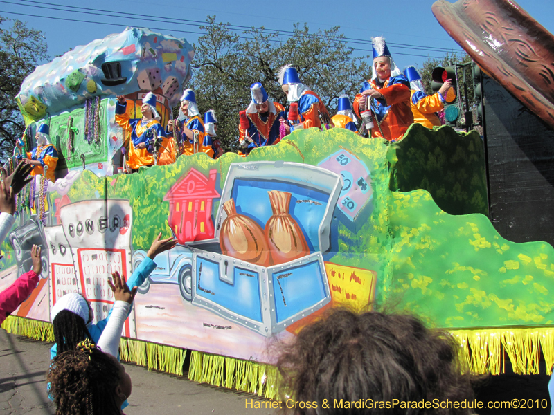 Krewe-of-Okeanos-2010-Mardi-Gras-New-Orleans-0456