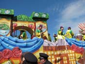 Krewe-of-Okeanos-2010-Mardi-Gras-New-Orleans-0462