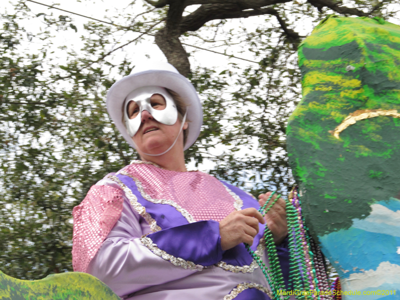 Krewe-of-Okeanos-2011-0077