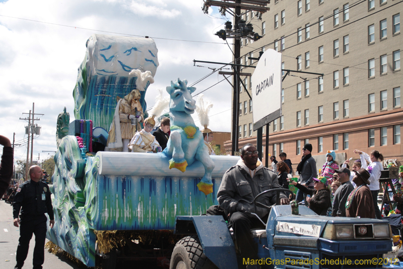 Krewe-of-Okeanos-2012-0072