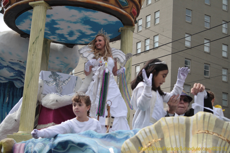 Krewe-of-Okeanos-2012-0084