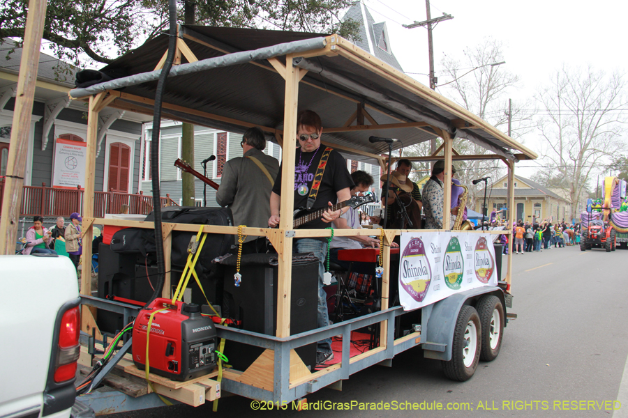 Krewe-of-Okeanos-2015-17702