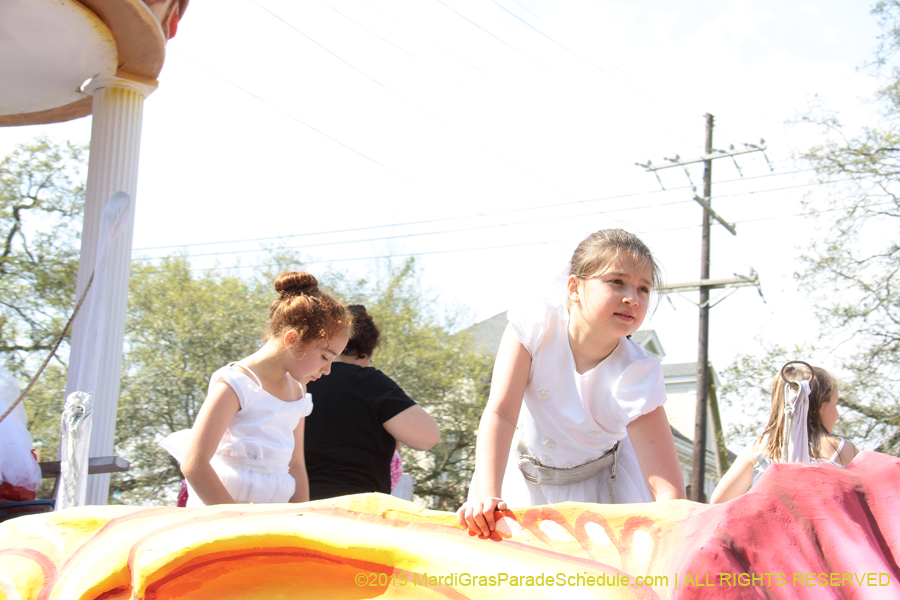 Krewe-of-Okeanos-2019-007961