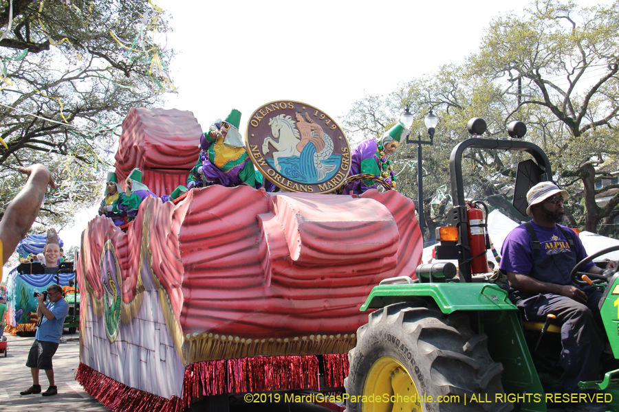 Krewe-of-Okeanos-2019-007971
