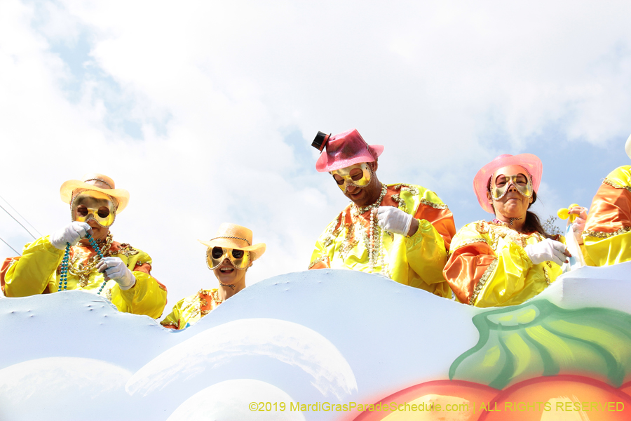 Krewe-of-Okeanos-2019-007993