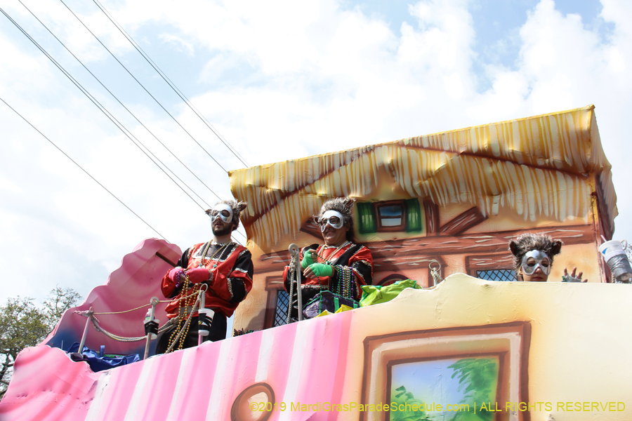 Krewe-of-Okeanos-2019-008008