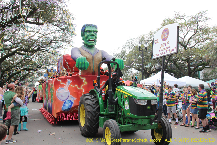 Krewe-of-Okeanos-2019-008045