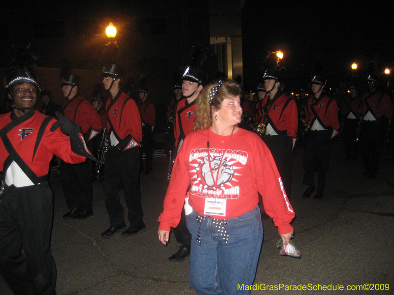 Mystic-Krewe-of-Olympia-2009-Covington-Mardi-Gras-Parade-0515
