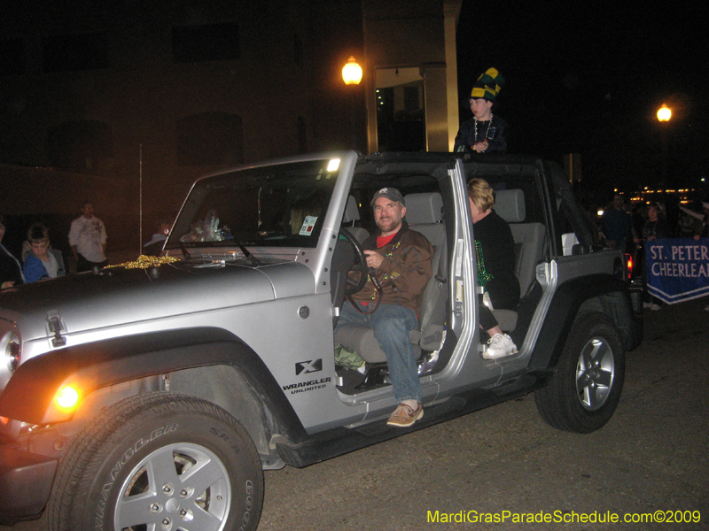 Mystic-Krewe-of-Olympia-2009-Covington-Mardi-Gras-Parade-0526