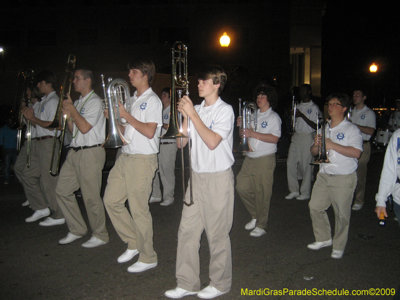 Mystic-Krewe-of-Olympia-2009-Covington-Mardi-Gras-Parade-0550