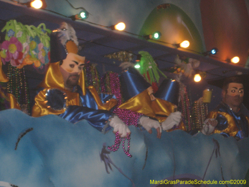 Mystic-Krewe-of-Olympia-2009-Covington-Mardi-Gras-Parade-0559