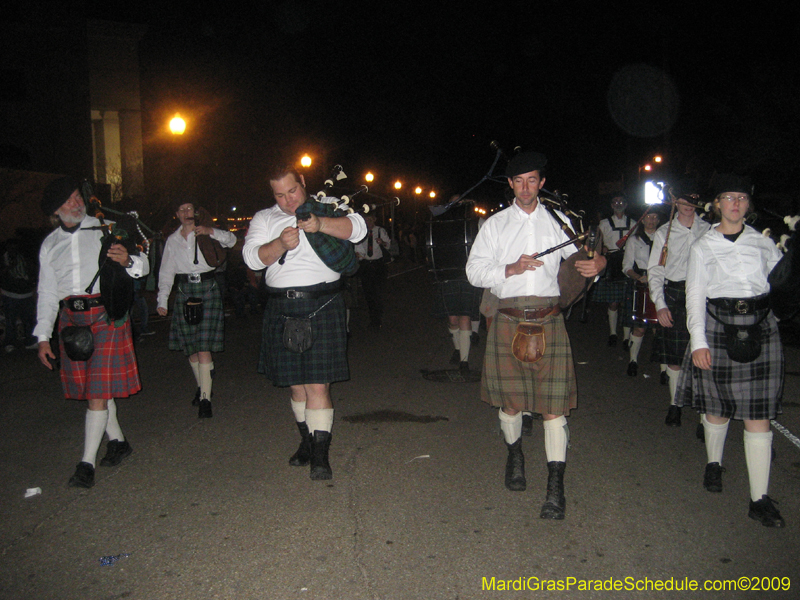 Mystic-Krewe-of-Olympia-2009-Covington-Mardi-Gras-Parade-0567