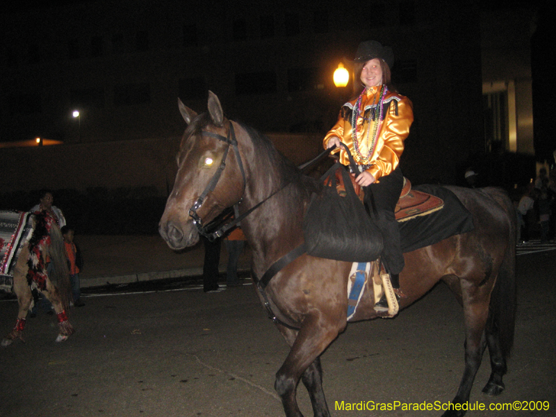 Mystic-Krewe-of-Olympia-2009-Covington-Mardi-Gras-Parade-0570