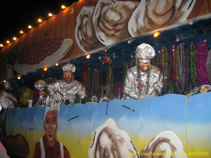 Mystic-Krewe-of-Olympia-2009-Covington-Mardi-Gras-Parade-0576
