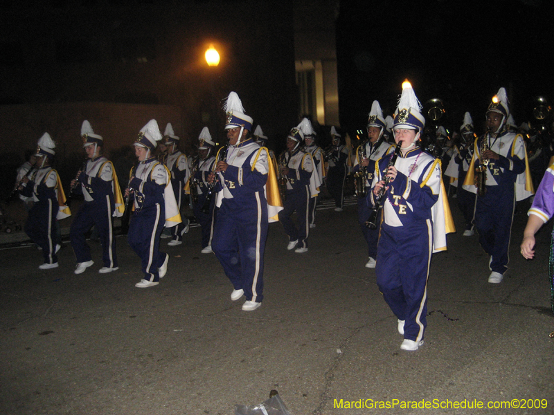 Mystic-Krewe-of-Olympia-2009-Covington-Mardi-Gras-Parade-0582