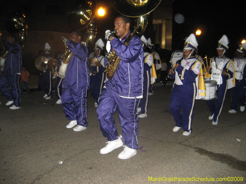Mystic-Krewe-of-Olympia-2009-Covington-Mardi-Gras-Parade-0583