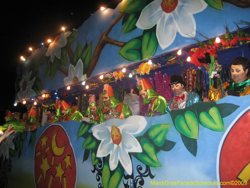 Mystic-Krewe-of-Olympia-2009-Covington-Mardi-Gras-Parade-0587