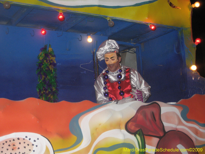 Mystic-Krewe-of-Olympia-2009-Covington-Mardi-Gras-Parade-0599