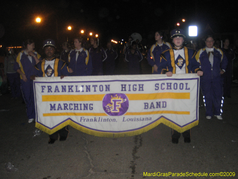 Mystic-Krewe-of-Olympia-2009-Covington-Mardi-Gras-Parade-0627