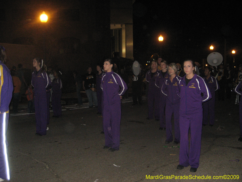 Mystic-Krewe-of-Olympia-2009-Covington-Mardi-Gras-Parade-0628