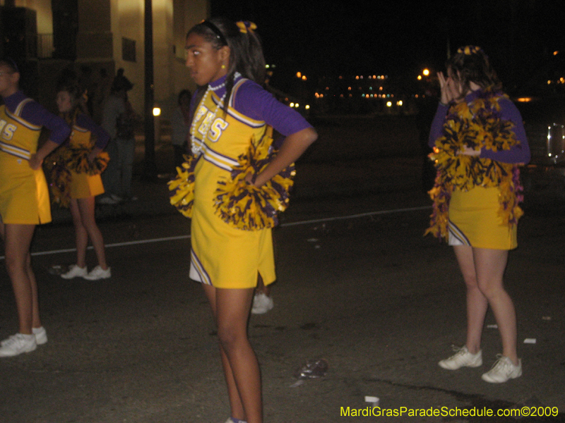 Mystic-Krewe-of-Olympia-2009-Covington-Mardi-Gras-Parade-0634