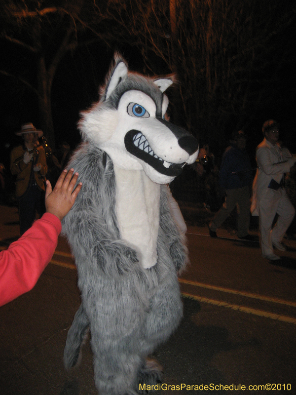 Krewe-of-Olympia-2010-Covington-Mardi-Gras-057