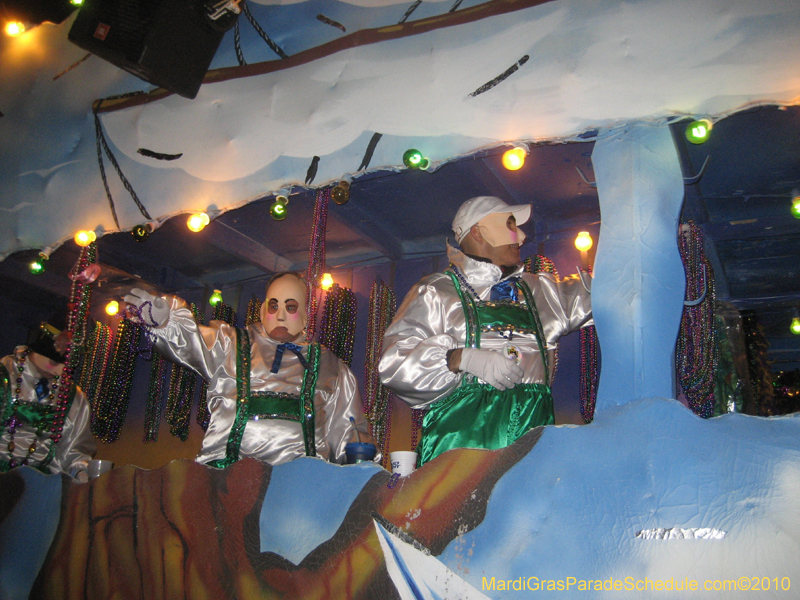 Krewe-of-Olympia-2010-Covington-Mardi-Gras-067