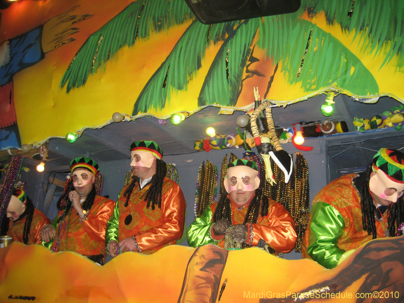 Krewe-of-Olympia-2010-Covington-Mardi-Gras-072