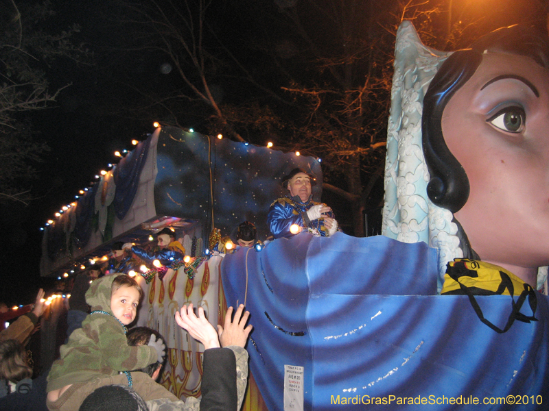 Krewe-of-Olympia-2010-Covington-Mardi-Gras-093