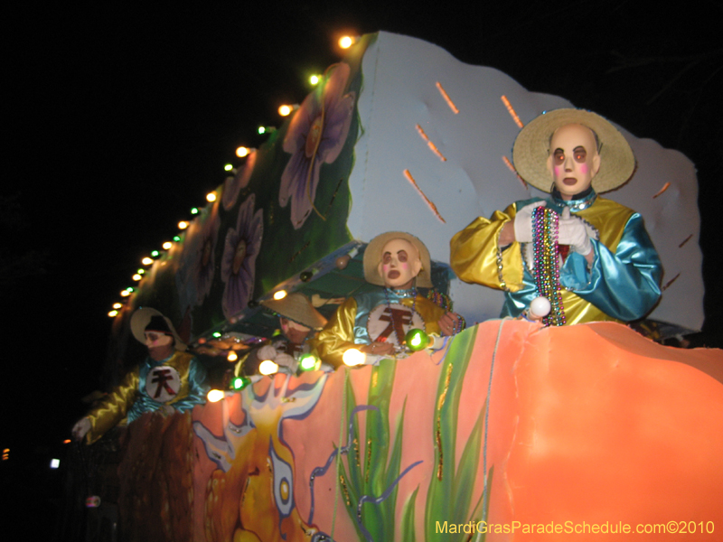 Krewe-of-Olympia-2010-Covington-Mardi-Gras-110