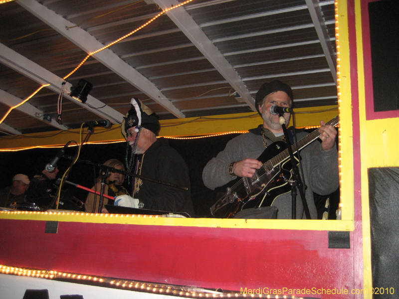 Krewe-of-Olympia-2010-Covington-Mardi-Gras-244