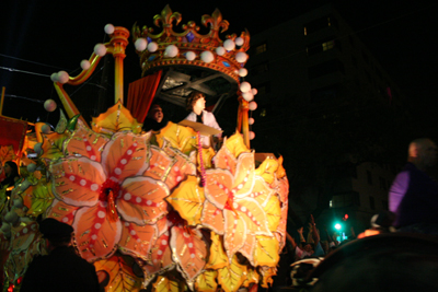 Krewe-of-Orpheus-2008-New-Orleans-Mardi-Gras-Parade-0370