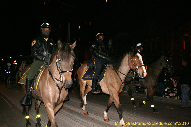 Krewe-of-Orpheus-2010-New-Orleans-Mardi-Gras-09822