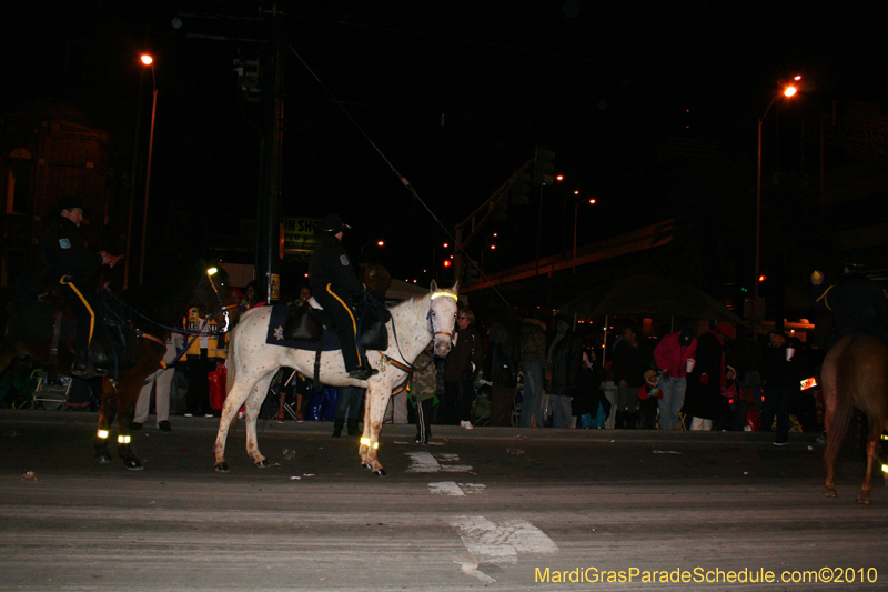 Krewe-of-Orpheus-2010-New-Orleans-Mardi-Gras-09833