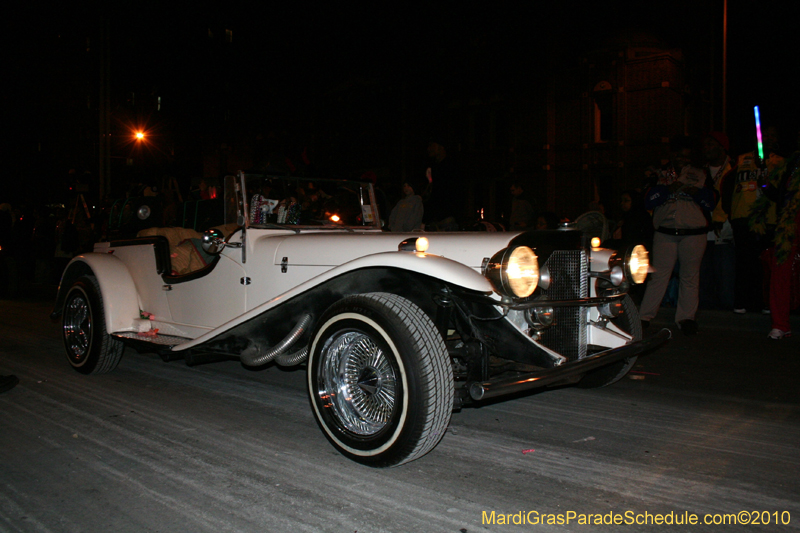 Krewe-of-Orpheus-2010-New-Orleans-Mardi-Gras-09840