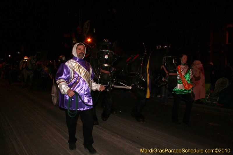 Krewe-of-Orpheus-2010-New-Orleans-Mardi-Gras-09860
