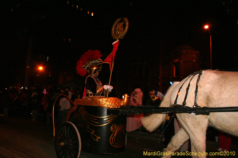 Krewe-of-Orpheus-2010-New-Orleans-Mardi-Gras-09866