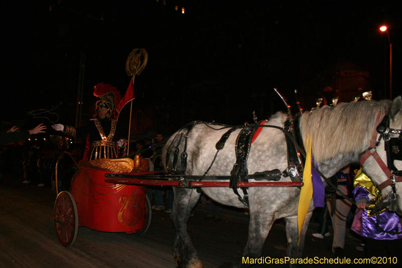 Krewe-of-Orpheus-2010-New-Orleans-Mardi-Gras-09868