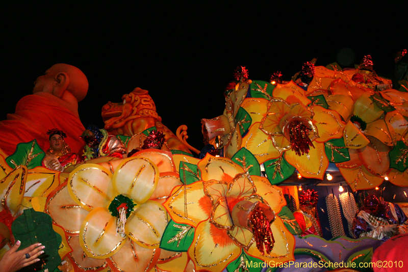 Krewe-of-Orpheus-2010-New-Orleans-Mardi-Gras-10199