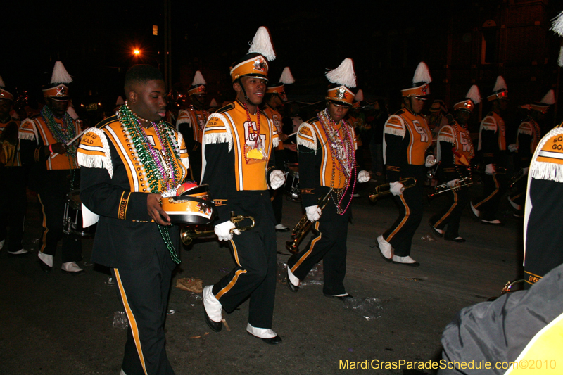 Krewe-of-Orpheus-2010-New-Orleans-Mardi-Gras-10271