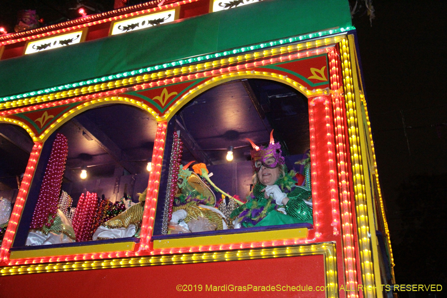 Krewe-of-Orpheus-2019-009795