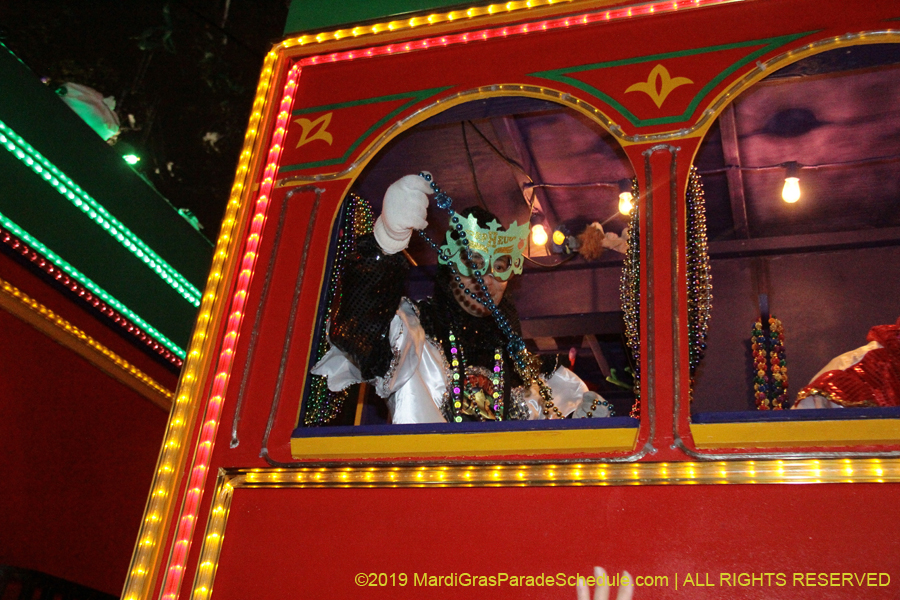 Krewe-of-Orpheus-2019-009805