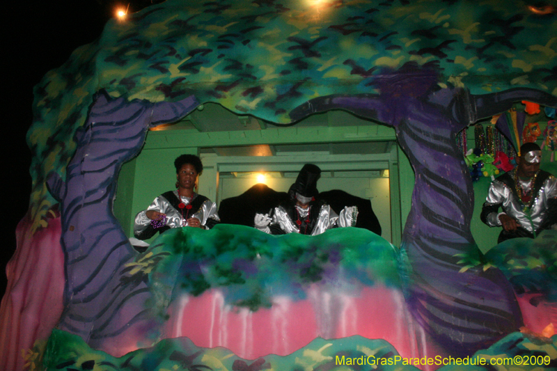 Krewe-of-Oshun-2009-Mardi-Gras-New-Orleans-0109