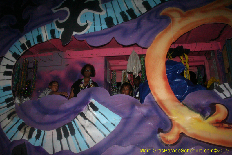 Krewe-of-Oshun-2009-Mardi-Gras-New-Orleans-0134