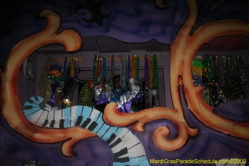 Krewe-of-Oshun-2009-Mardi-Gras-New-Orleans-0136