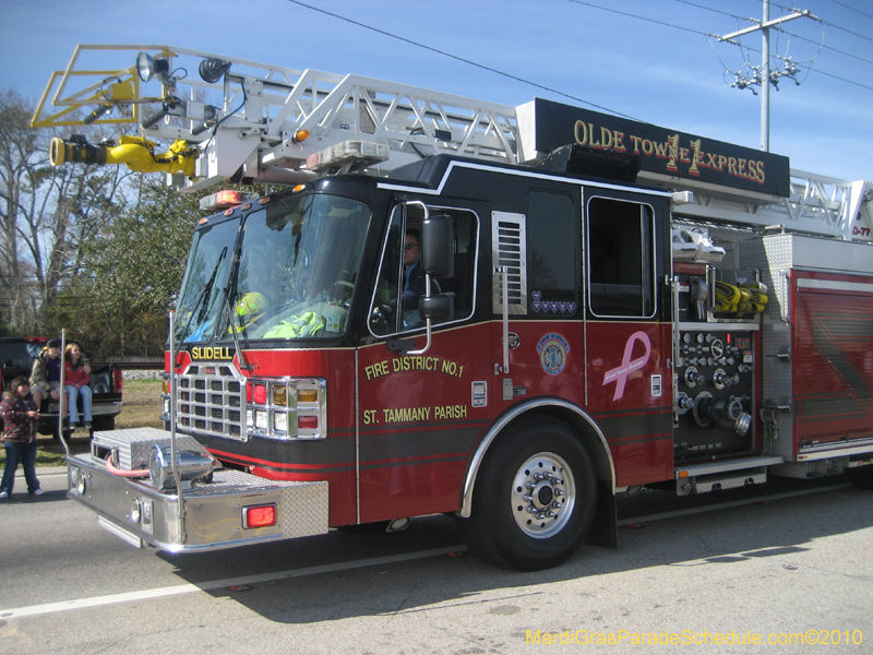 Krewe-of-Perseus-2010-Slidell-Mardi-Gras-004