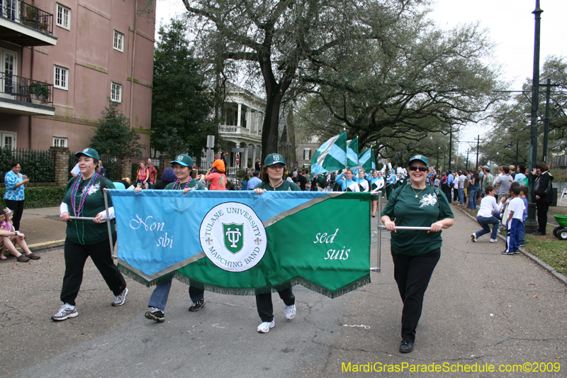 2009-Krewe-of-Pontchartrain-New-Orleans-Mardi-Gras-0490
